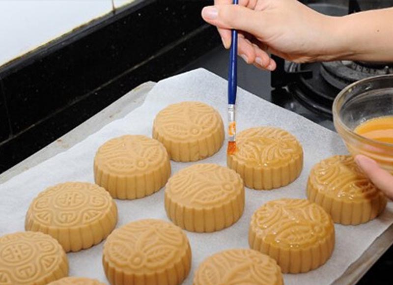 Nướng bánh trung thu