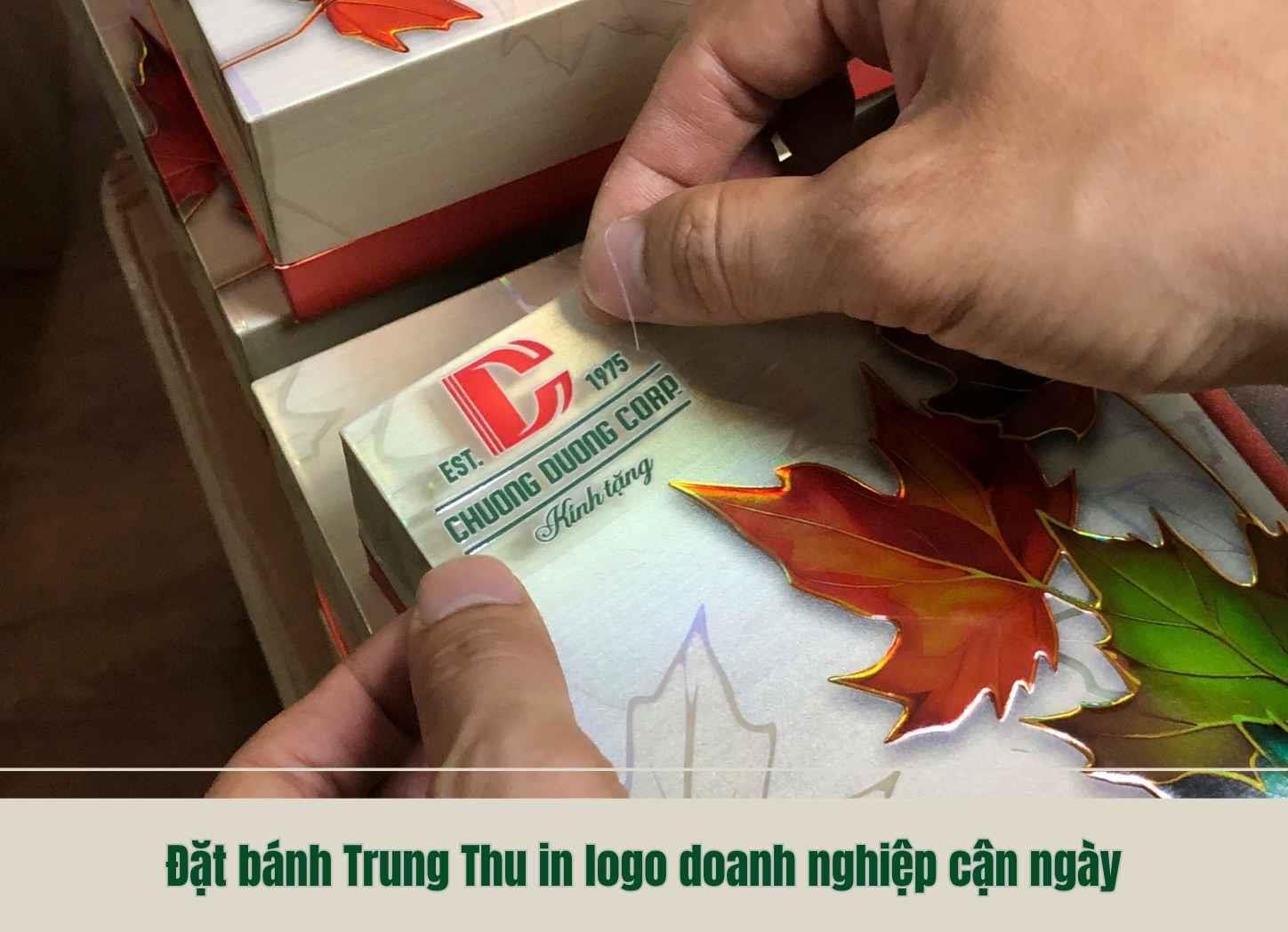 Đặt bánh Trung Thu in logo doanh nghiệp cận ngày