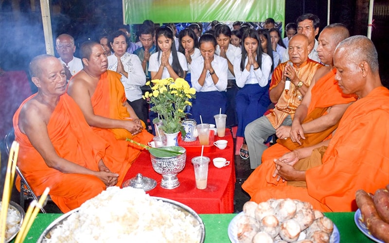 Lào và Campuchia cùng sự khác biệt trong phong tục đón Trung thu